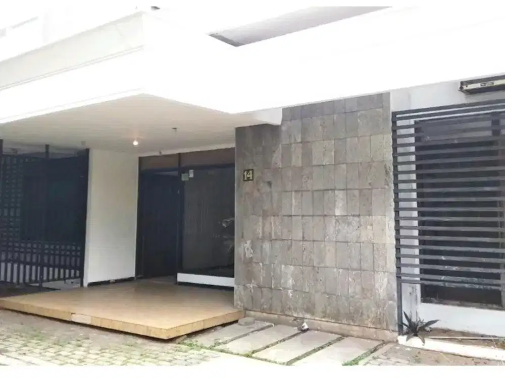 Disewakan Rumah di Jalan Raya Tidar Malang Bisa Untuk Usaha