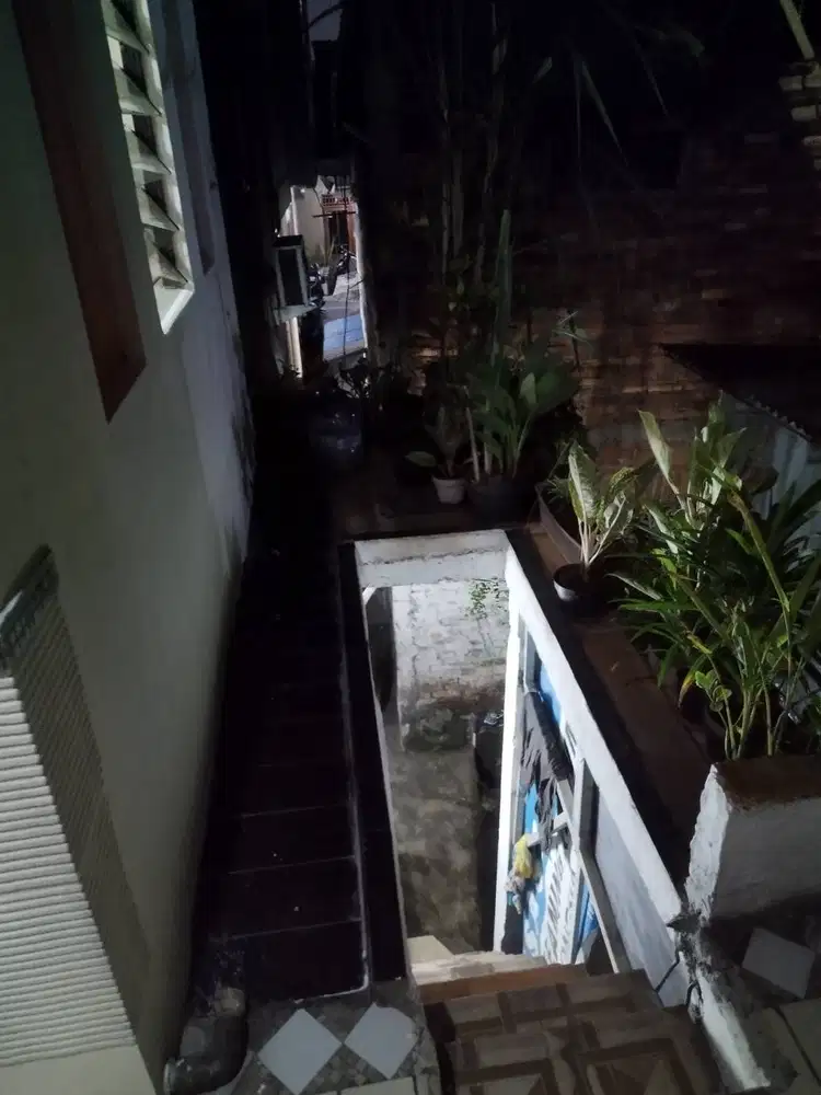 Kontrakan kosong