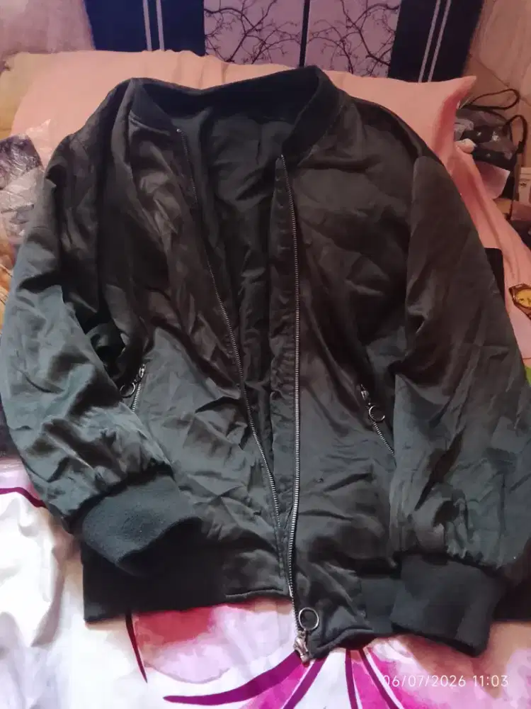 Bomber Zara Basic Army FULTAG