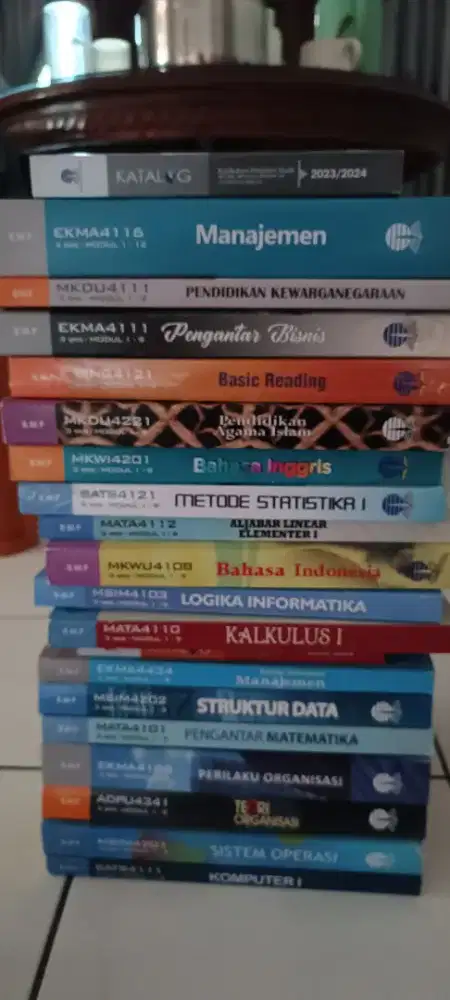Buku kuliah UT jurusan Sistem Informasi ( IT ) udh g dipakai lagi
