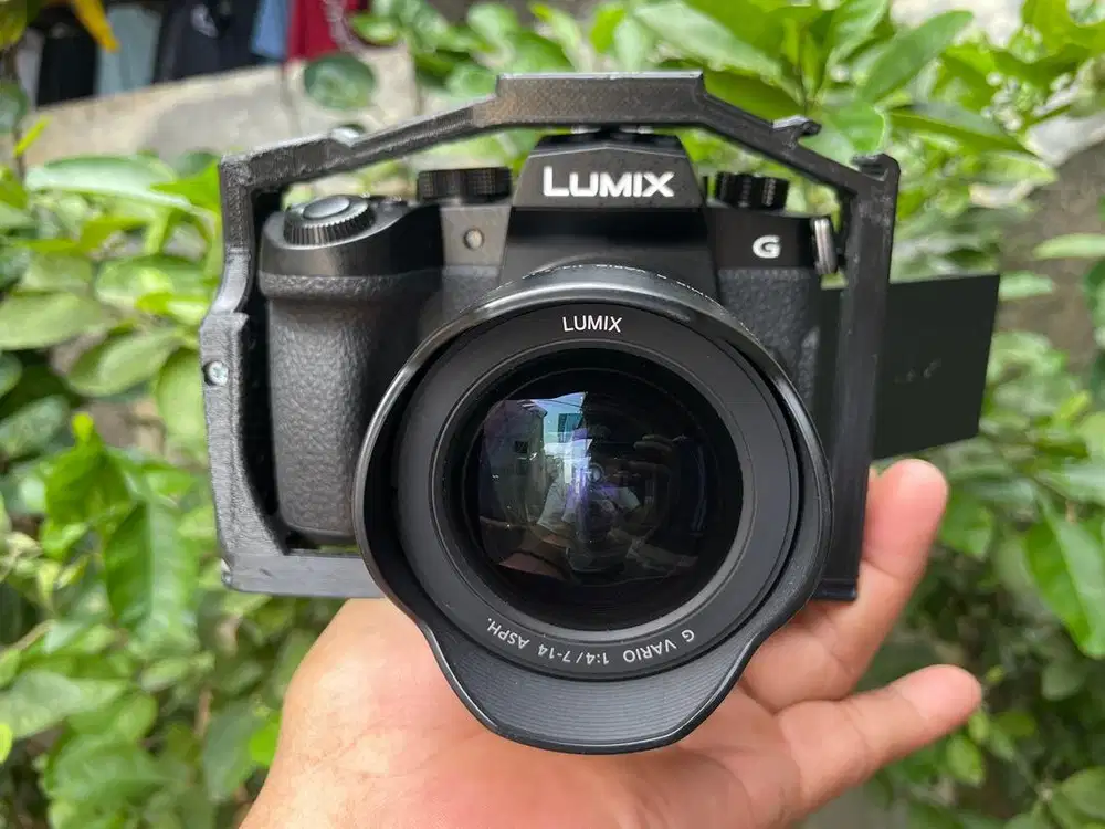 Panasonic lumix g90 lensa 7-14 f4 asph