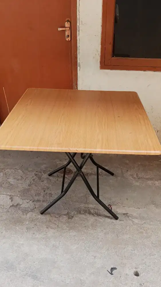 Meja makan lipat multi fungsi
