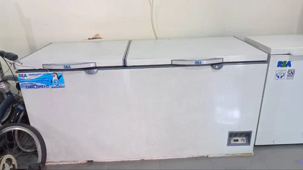 Di jual freezer Gea 500 liter