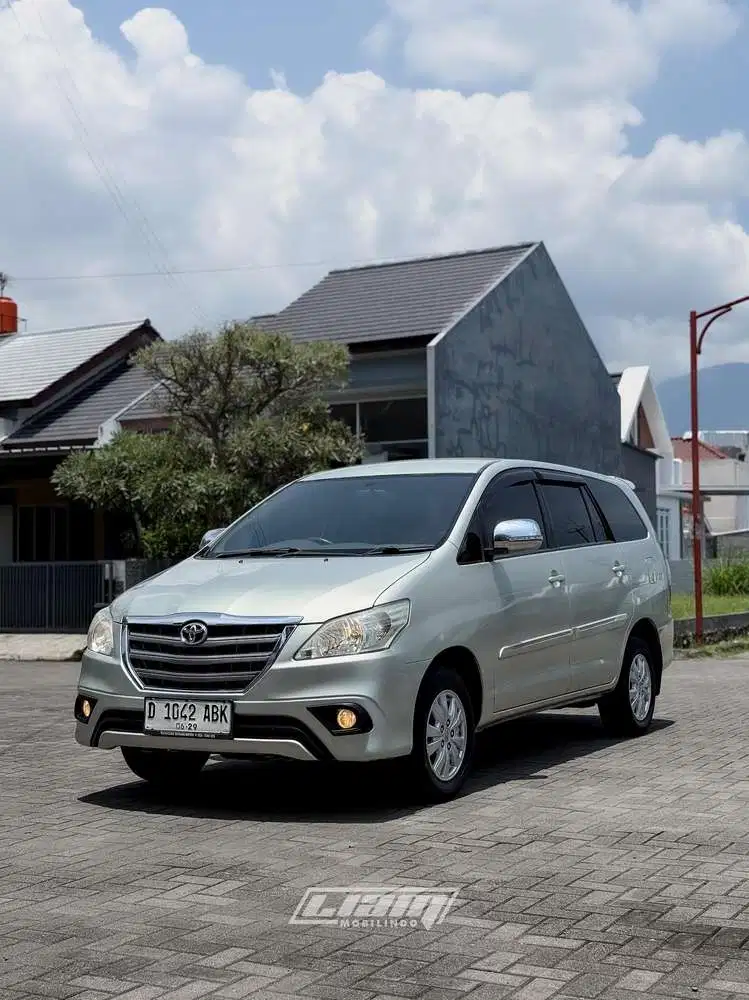 Toyota Kijang Innova 2014 Bensin