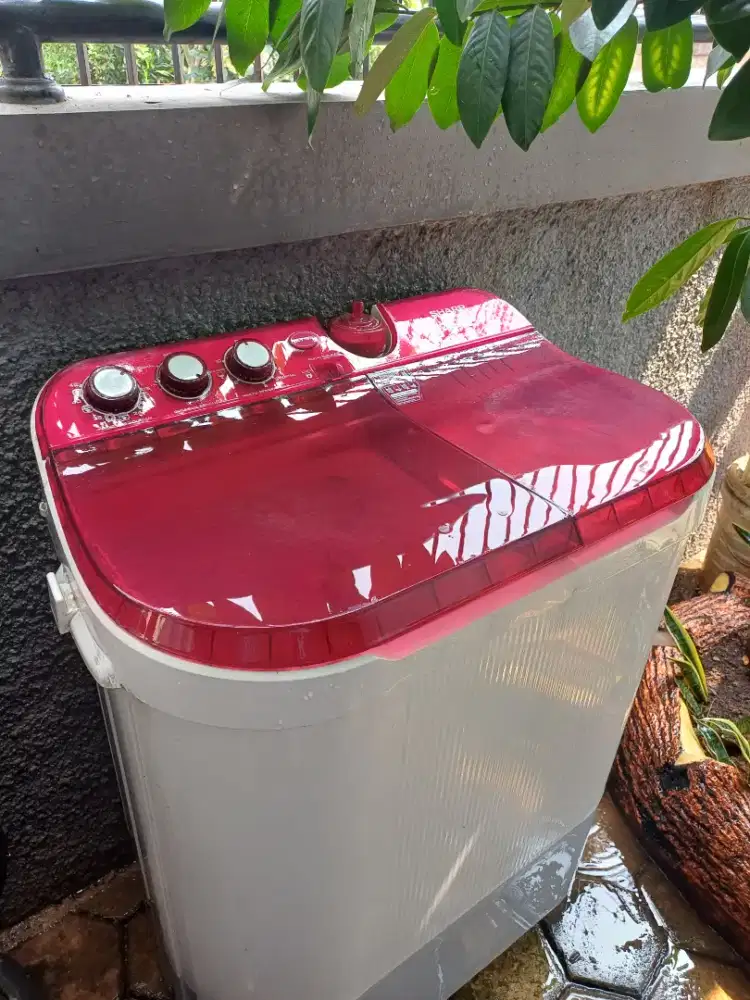 Mesin cuci bekas dua tabung