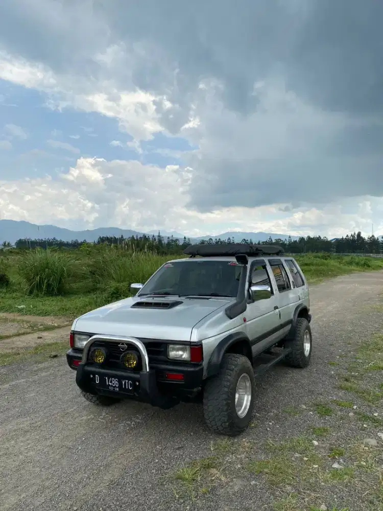 nissan terrano mt 2002