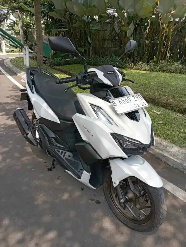 Honda Vario ABS 160 keyless 2026 km 6rb kondisi bagus bagus