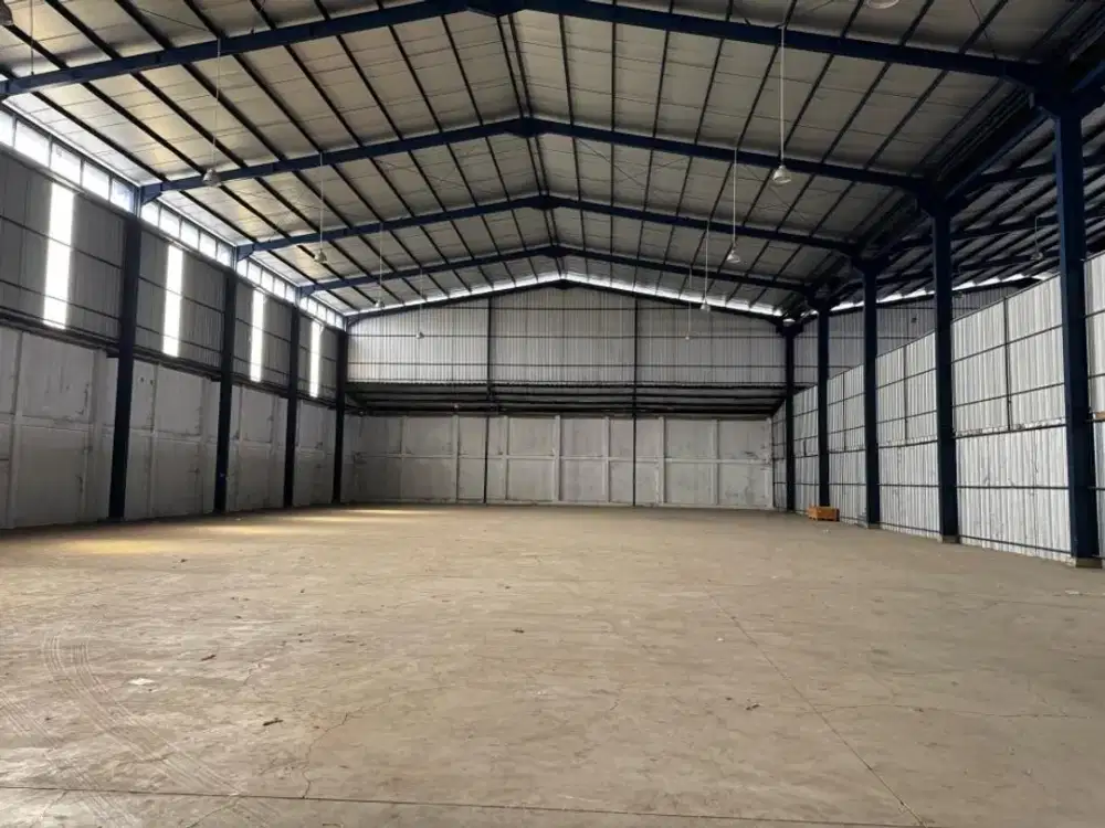 Disewa Gudang Loading Dock Tinggi 12 Meter di Jl. Peternakan Pesing Poglar Angke Kapuk Cengkareng Jakarta Barat