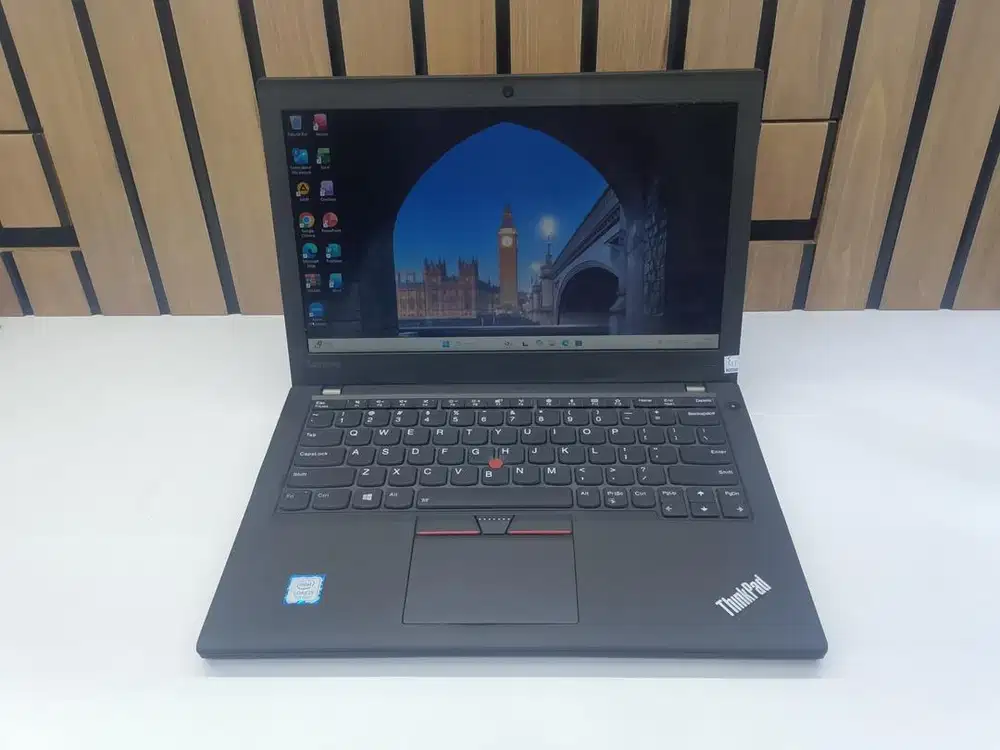 Lenovo thinkpad X270 intel core i5 gen7 8gb