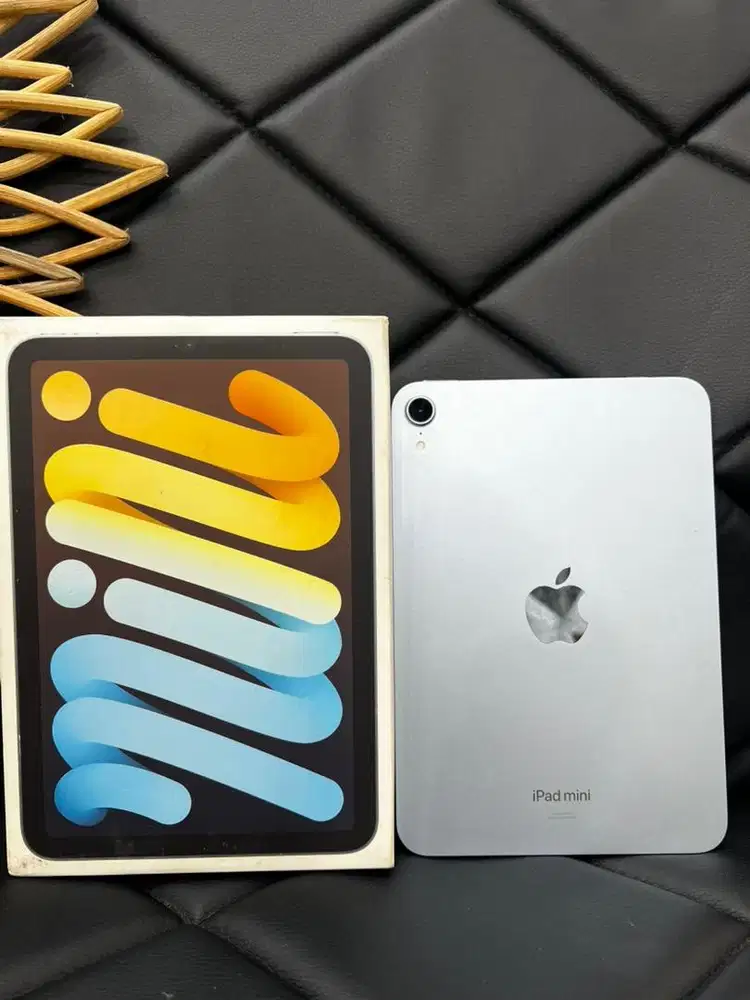 Ipad mini 7 128 Inter Blue like New