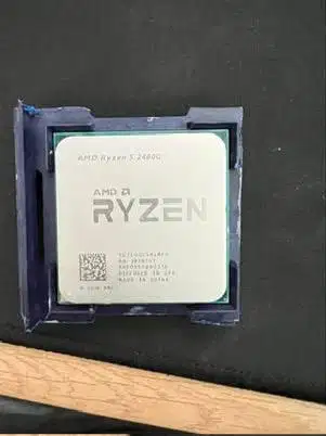 RYZEN 5 2400G with radeon grapics