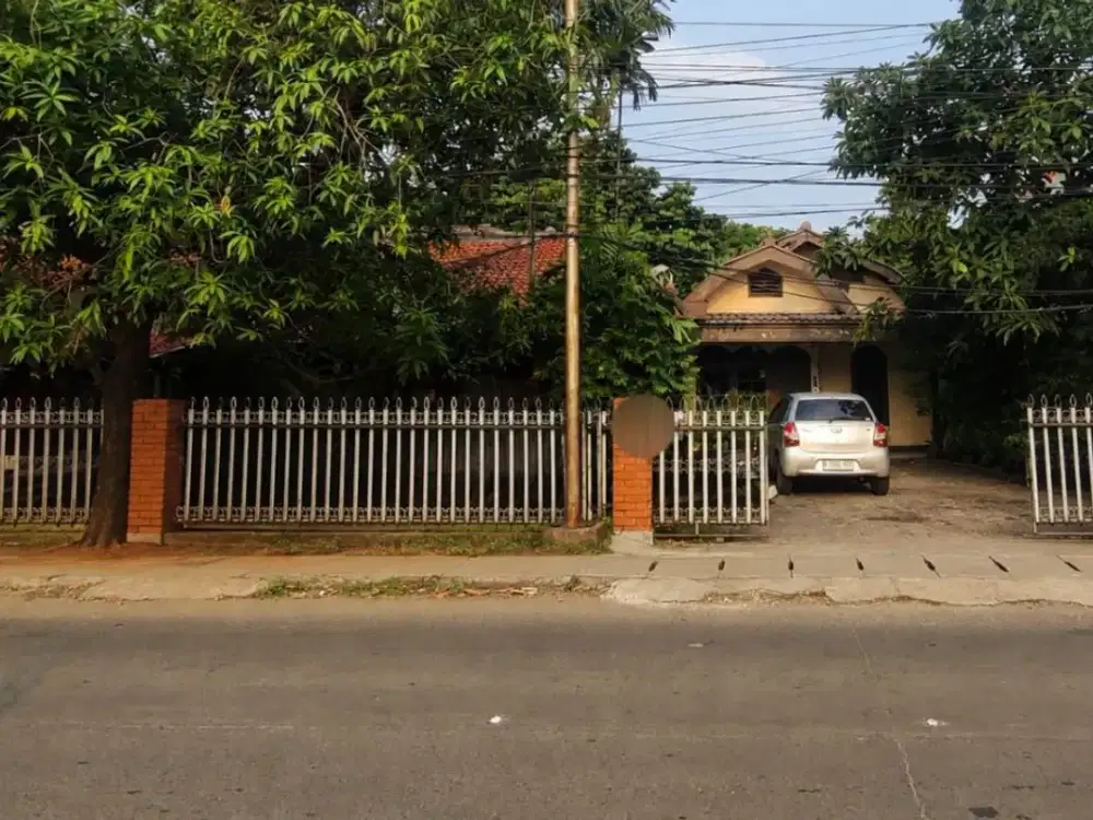Dijual rumah dengan tanah luas di Bekasi Timur. Bekasi