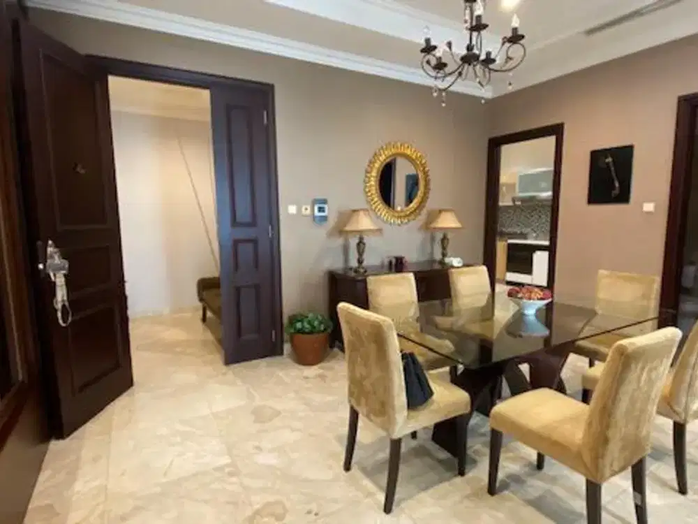 Disewakan Apartemen Mewah Full Furnished dengan Private Lift di Depan Mall Itc Permata Hijau