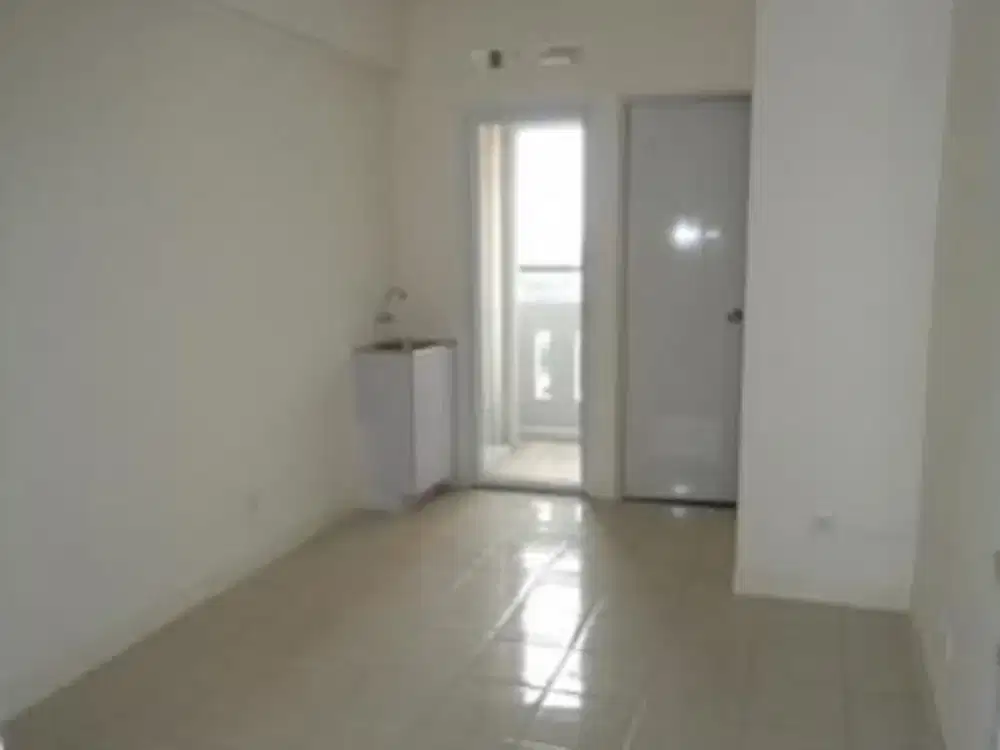 Green Pramuka Mall Bagunan Bagus 2br Unfurnish Apartemen