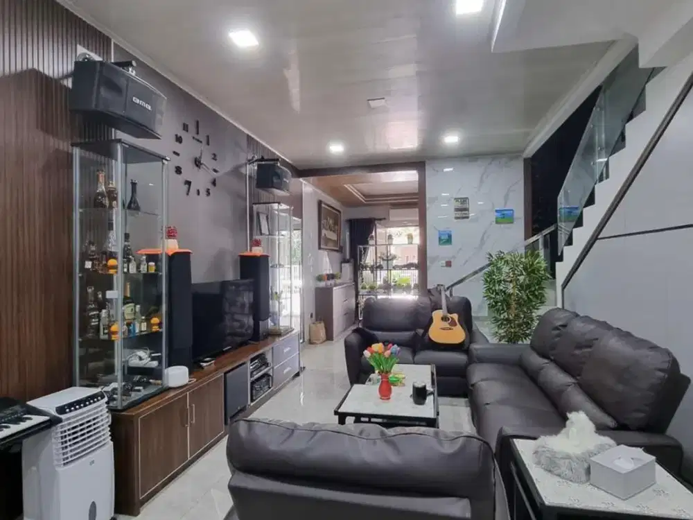 Rumah Strategis 3 Lantai Citra Garden 5 Cengkareng Jakarta Barat Dekat Pusat Kuliner Citra 6 dan 8