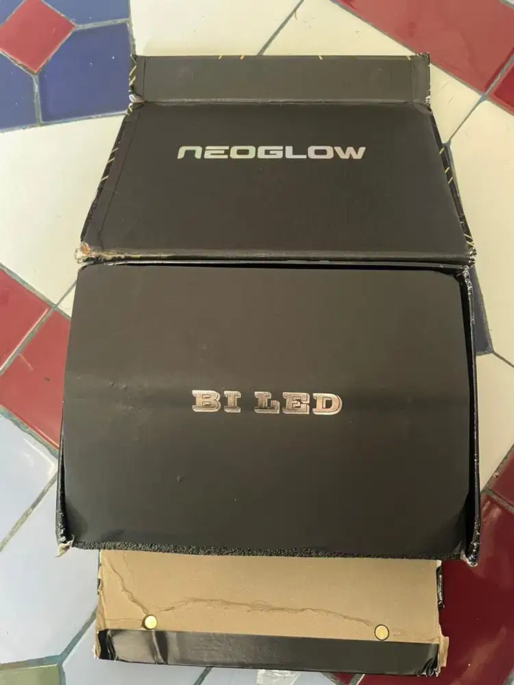 Lampu biled mobil merk neowglow