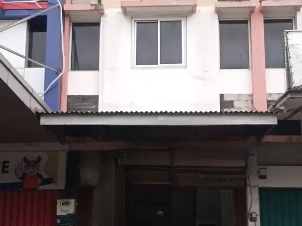 Dijual Ruko Bagus Pinggir Jalan Raya di Komplek Ruko Merdeka Cimone