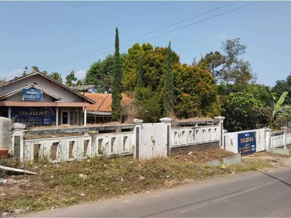 Rumah Luas 300 m2 di Sumedang Nyaman Strategis