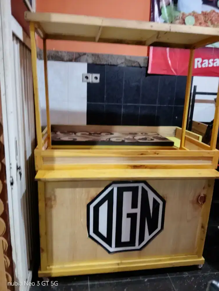 Booth portable bekas