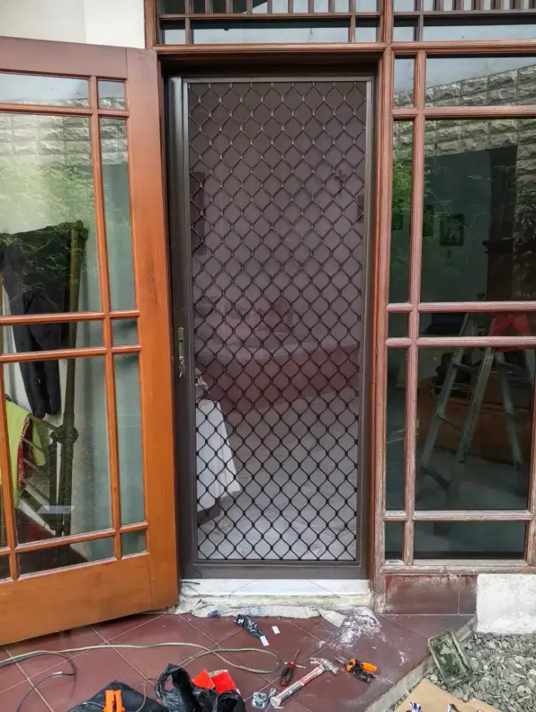 Pintu kawat nyamuk expanda aluminium