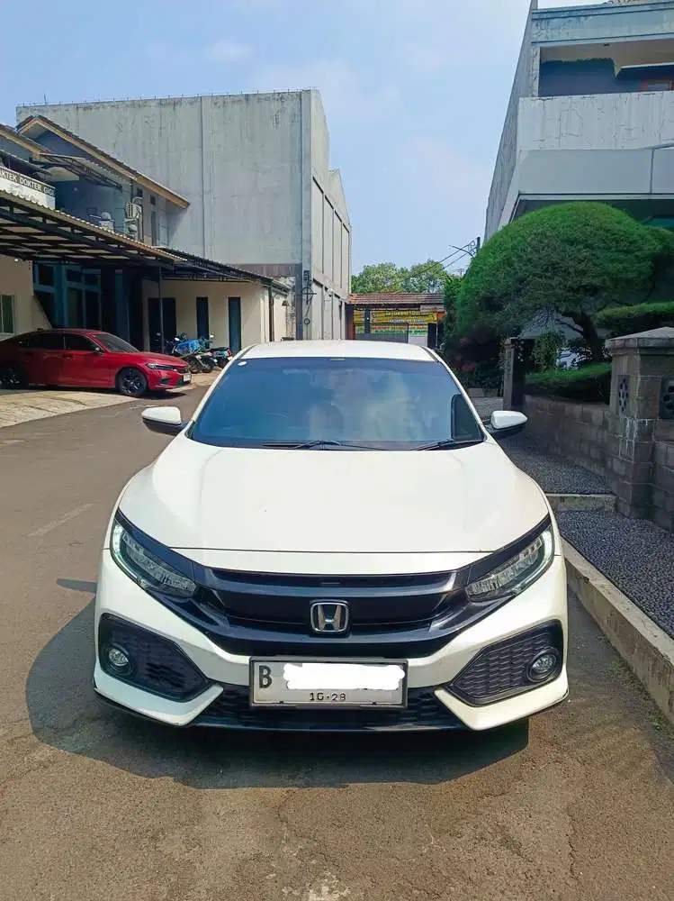 Honda Civic Hatchback 2018 Bensin