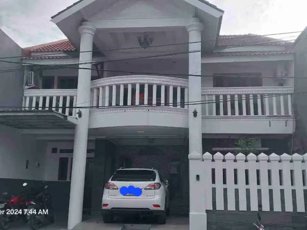 Dijual Rumah 2⅖ Lantai aman nyaman bagus Prima Harapan Regency Bekasi Jawa Barat mudah akses harga nego wajar