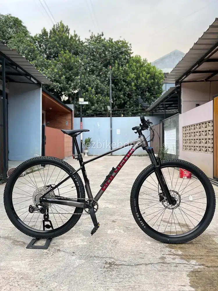 Polygon Xtrada 6 2026 12 Speed Deore M 29er Boost TA Dropper seatpost