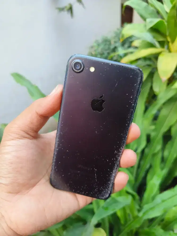 iPhone 7 32gb...