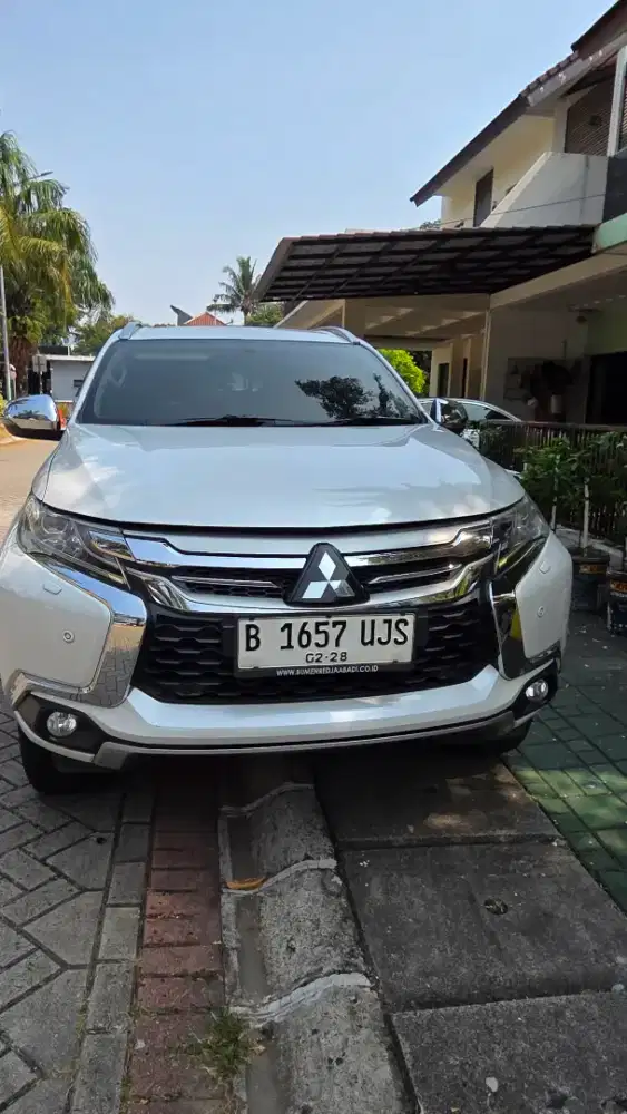 MOBIL PAJERO SPORT