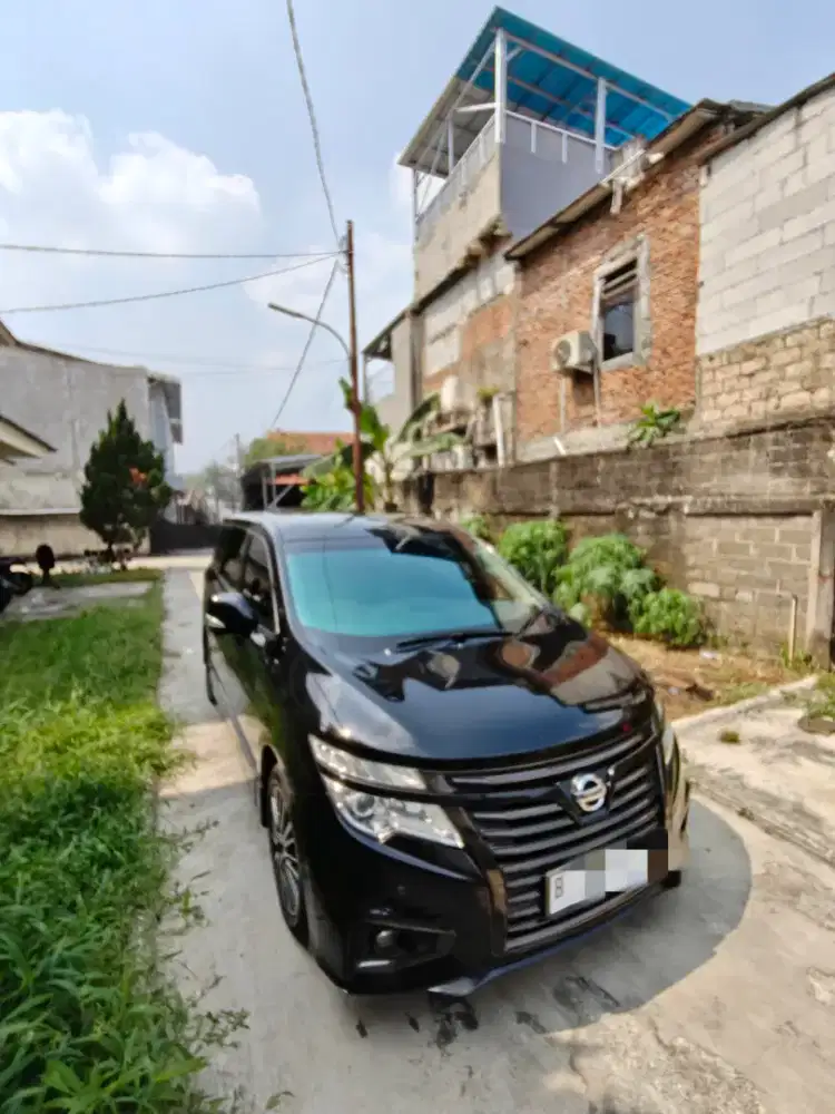 Nissan elgrand gen terakhir facelift bonus 20 jt jual cepat BU