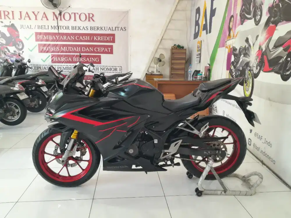 SUPER HONDA NEW CBR 150 R LED 2021