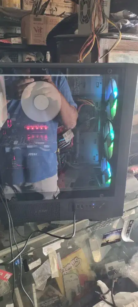 Cpu rakitan core i7 siap libas game rata kanan
 Ssd 1tb vga 6gb