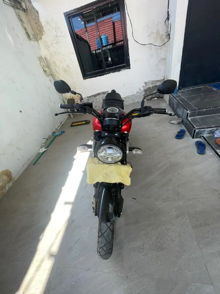 XSR 2023 KONDISI LIKE NEW