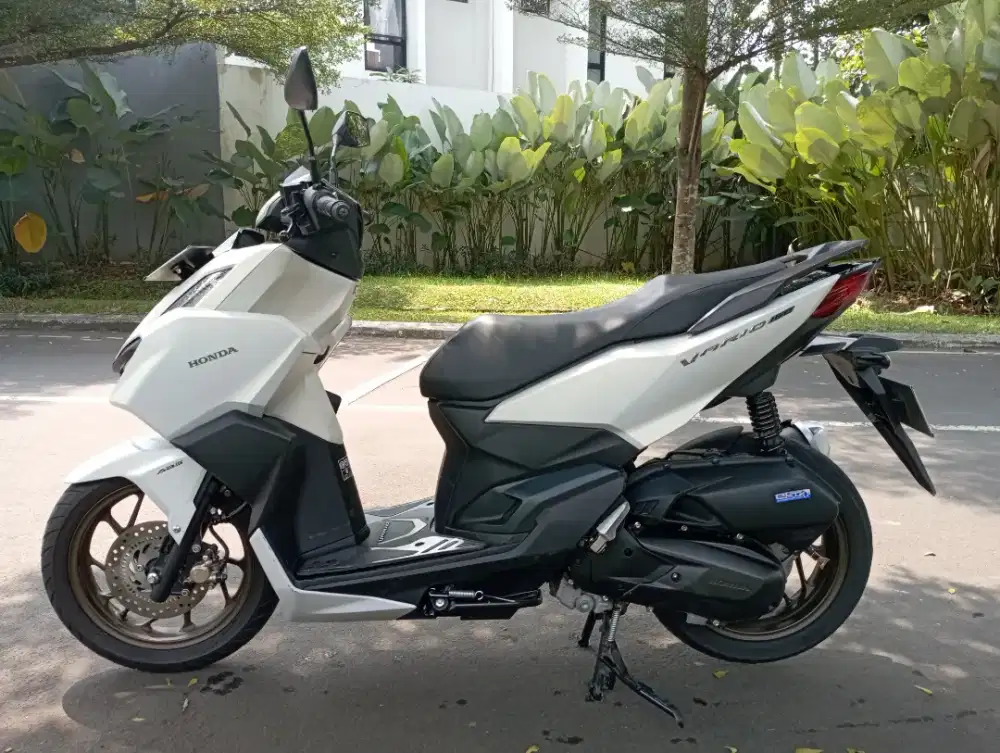 Honda Vario 160 ABS 2026 keyless kondisi bagus