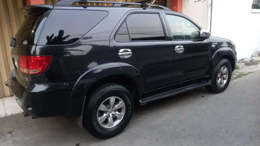 Toyota Fortuner 2006 Bensin