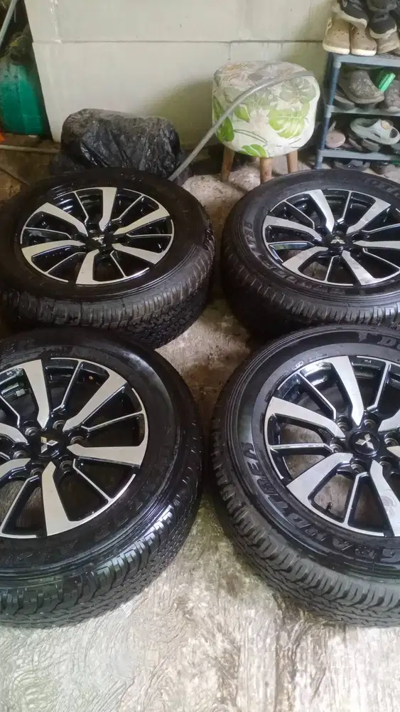 Velg OEM Pajero Sport dakar