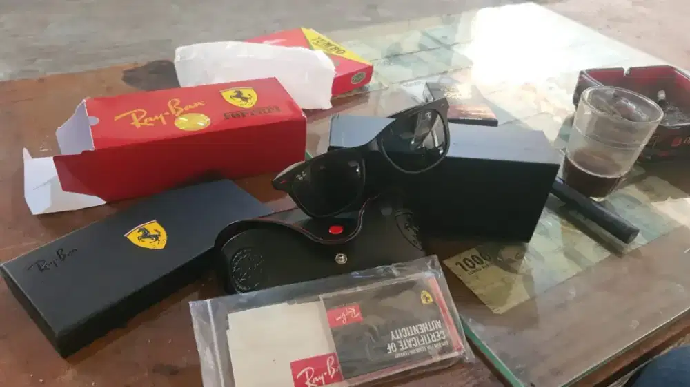 Kacamata Rayban