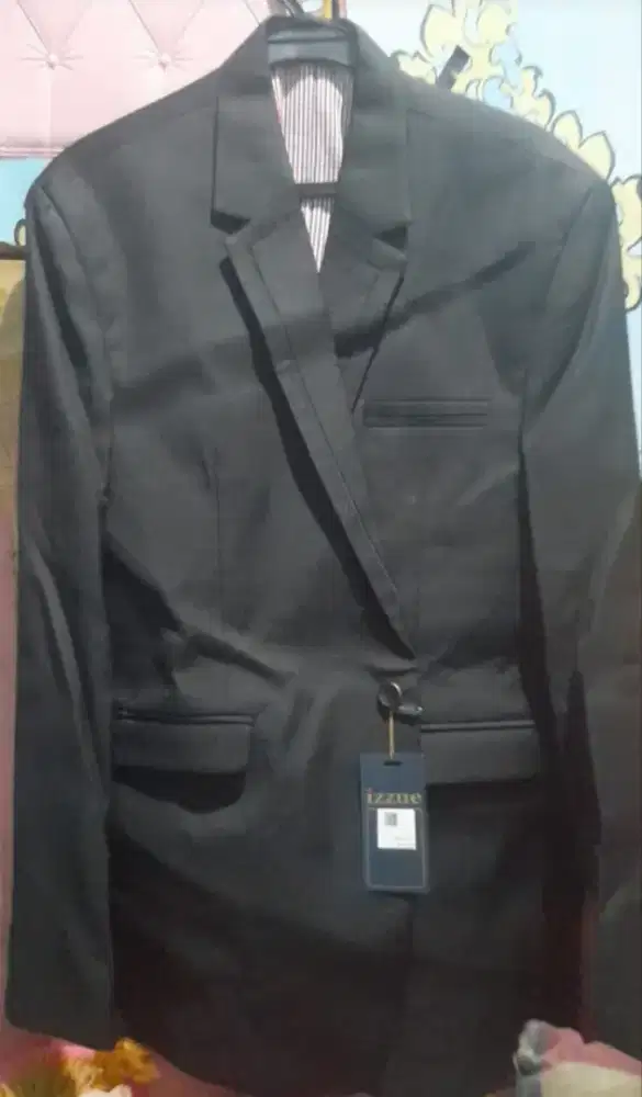 Jas Izzue original baru beli belom pernah di pakai