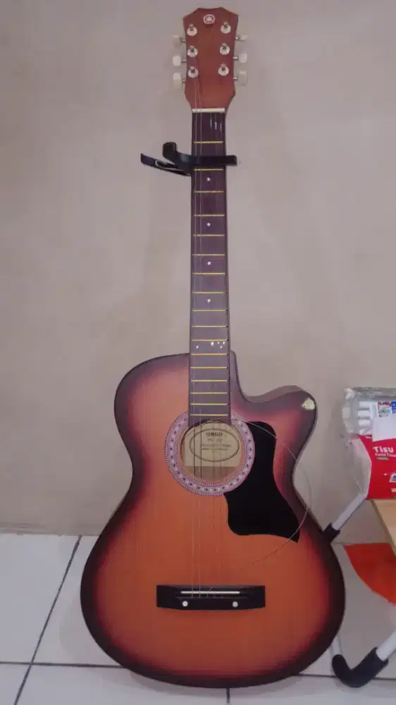 gitar yamaha mulus