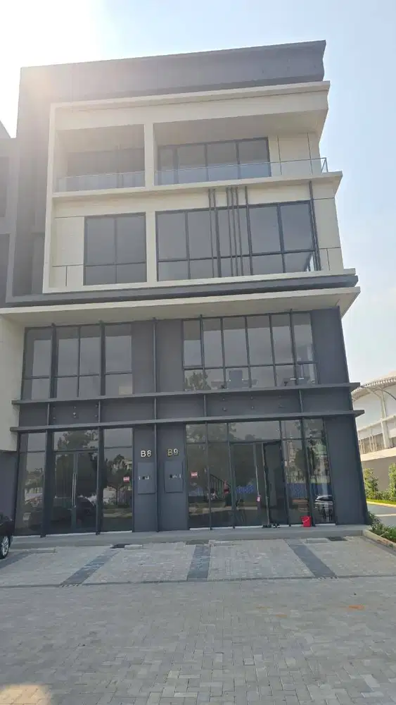Sewa Ruko Hoek 4 Lantai Northridge BSD City, Ada Lift Strategis