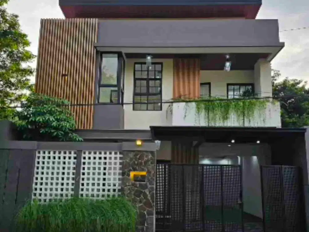 RUMAH MEWAH DI PURWOMARTANI KALASAN SLEMAN DEKAT EXIT TOL JOGJA SOLO