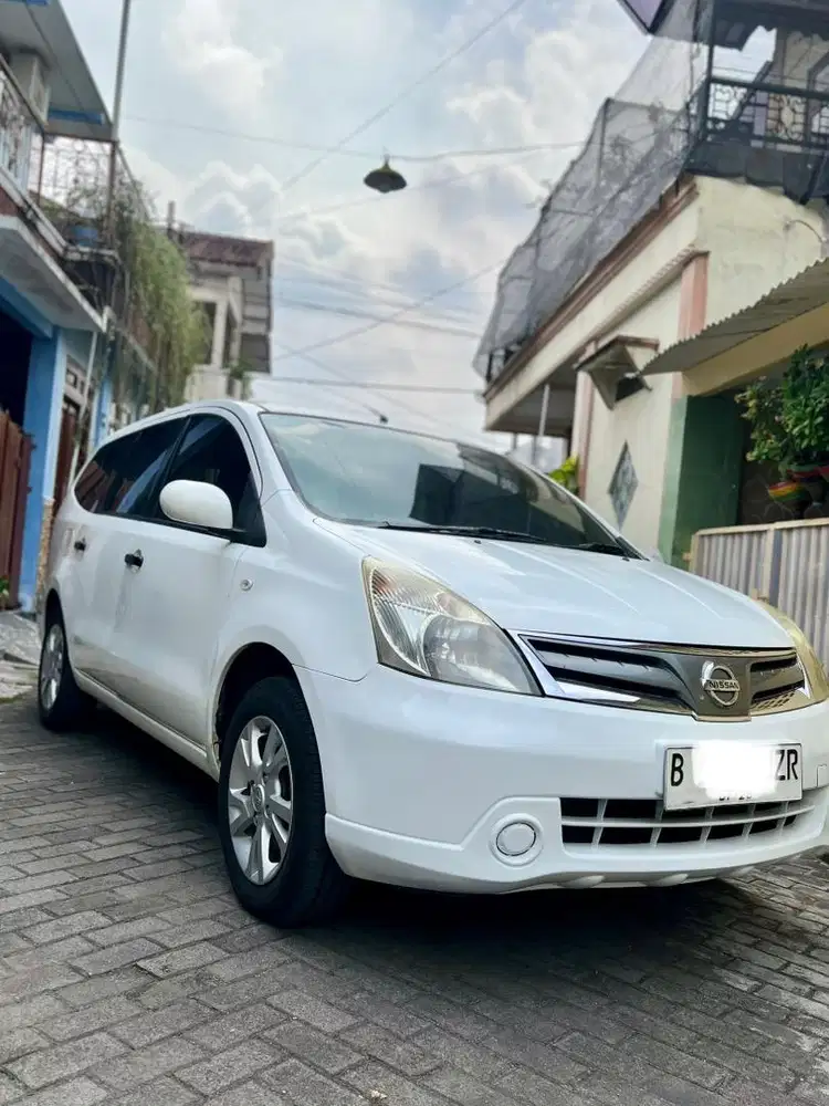 Grand livina 2013 Matic Low Km