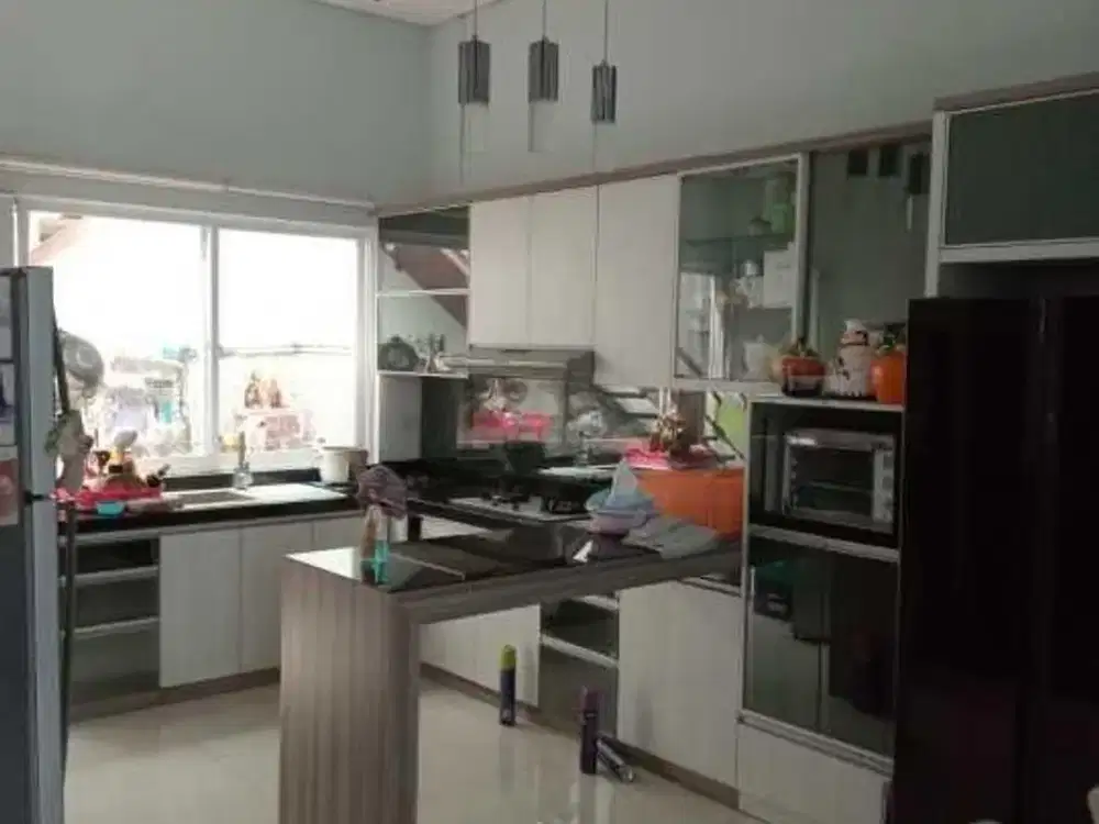 Dijual Rumah 3 Lantai di Kelapa Gading, Jakarta Utara