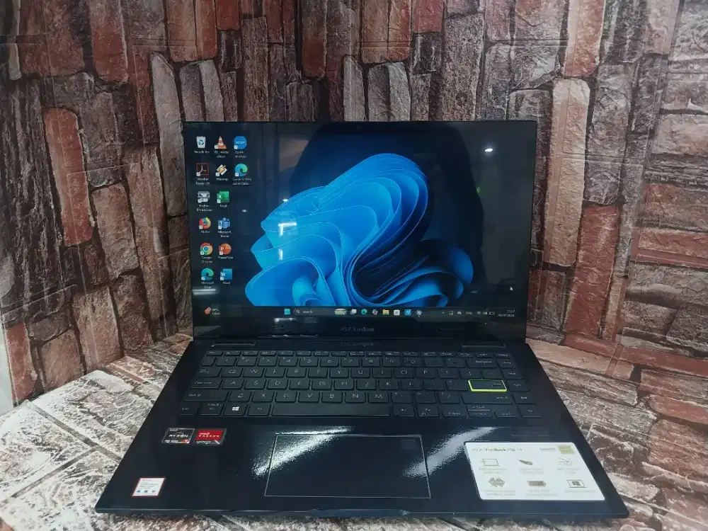 ASUS VIVOBOOK FLIP 14/RYZEN 7 4700U/Ram 8 GB/SSD 512 GB