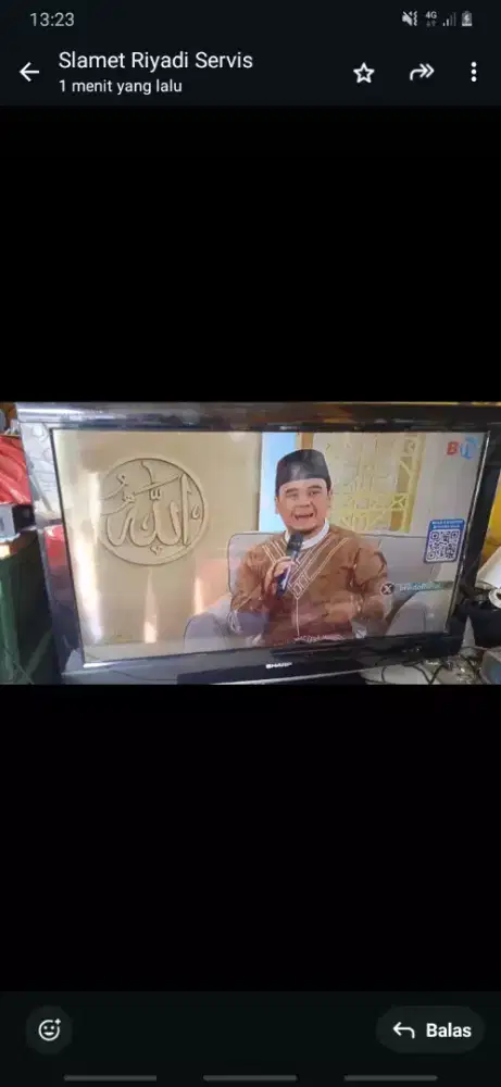 Dijual tv android sharp 32in like new