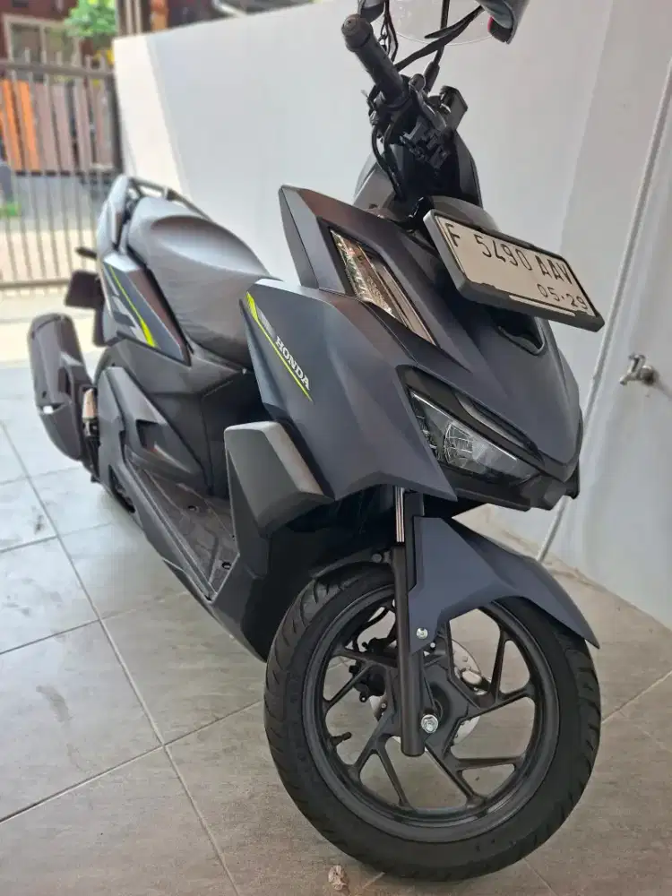 Vario 160 CBS PLAT F LOW KM SUDAH GANTI AKI DAN OLI