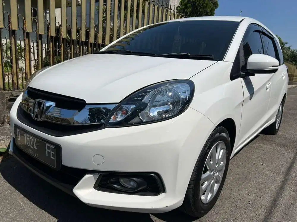Mobilio E AT KM 91rb 2016 Antik AC digital putih