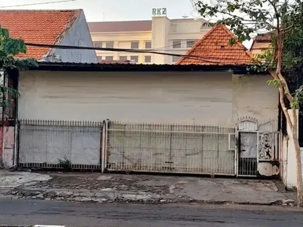 Dijual Rumah Usaha Jalan Kutai Cocok Untuk Cafe atau Ruko, Lokasi Strategis