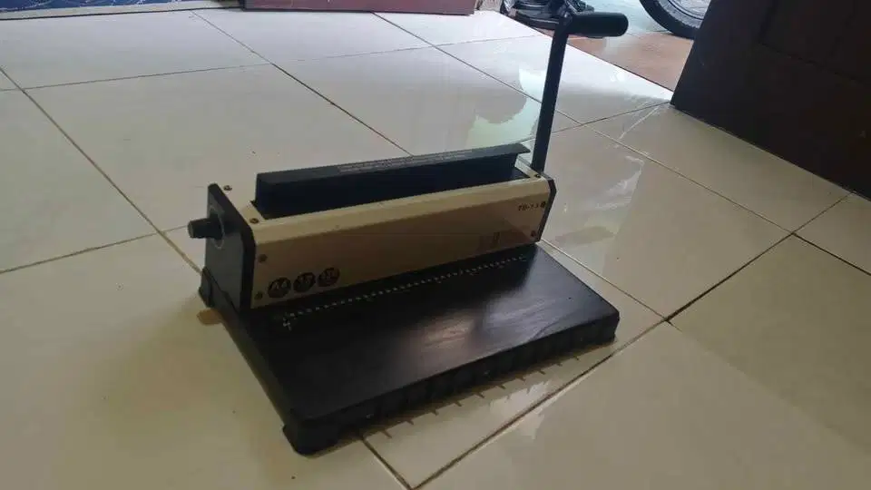 MESIN JILID SPIRAL UKURAN A4 TD-130