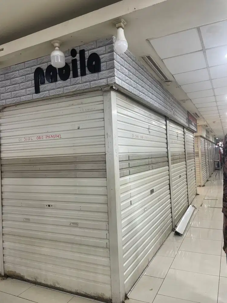Di kontrakan, 2 Toko diBlok M square, Lantai Ground, samping eskalator